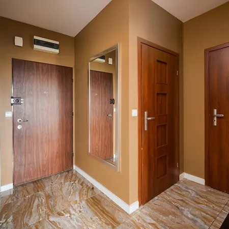 Apartament Metro Wilanowska 2-bedroom Warszawa
