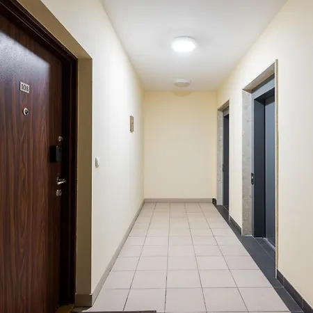 Metro Wilanowska 2-bedroom *