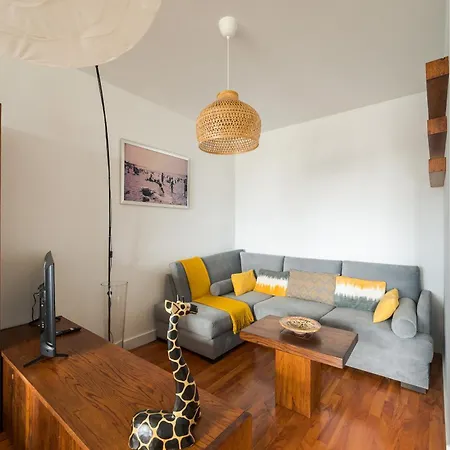 Metro Wilanowska 2-bedroom * Warsaw