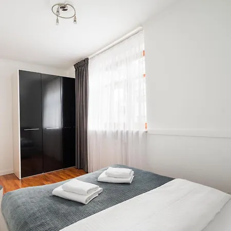 Apartment Metro Wilanowska 2-bedroom Warschau